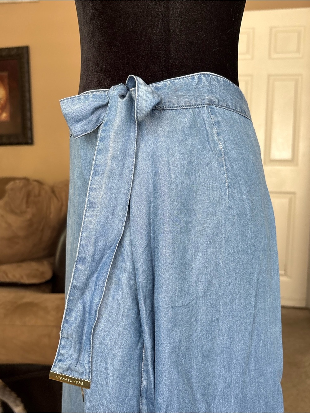 Michael Kors Light Blue Women's Wrap Midi Skirt size medium - Picture 3 of 9